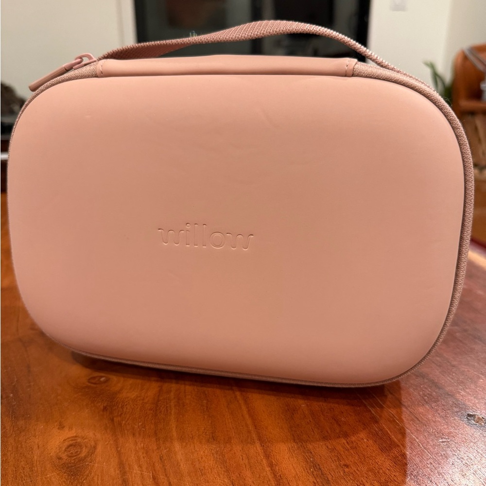 Willow Pump - Anywhere Case - Pink